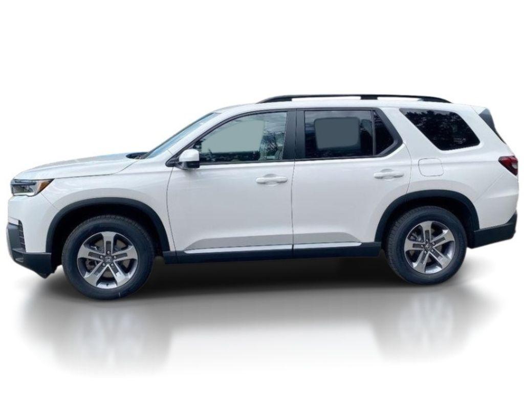 new 2026 Honda Pilot car, priced at $45,052