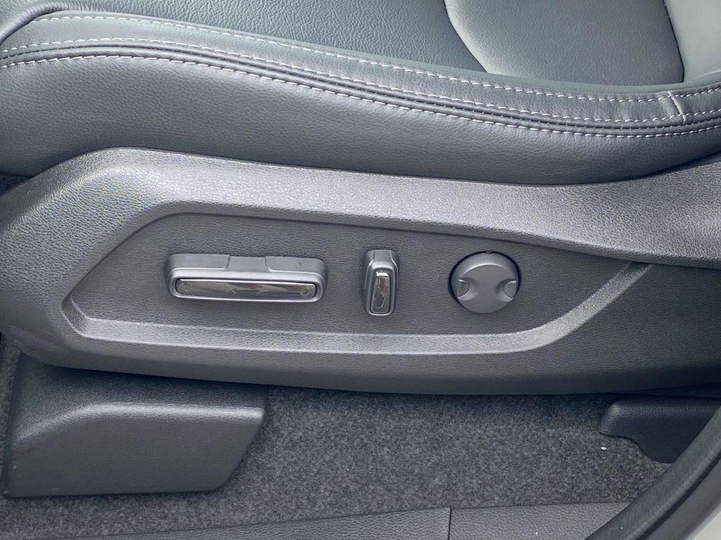 new 2025 Honda Pilot car, priced at $43,673