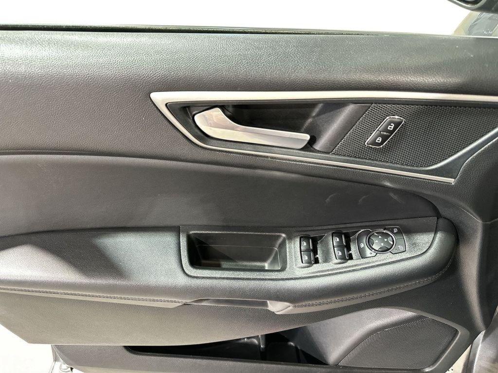 used 2024 Ford Edge car, priced at $21,353