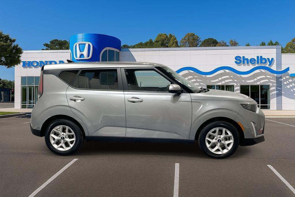 used 2024 Kia Soul car, priced at $17,125