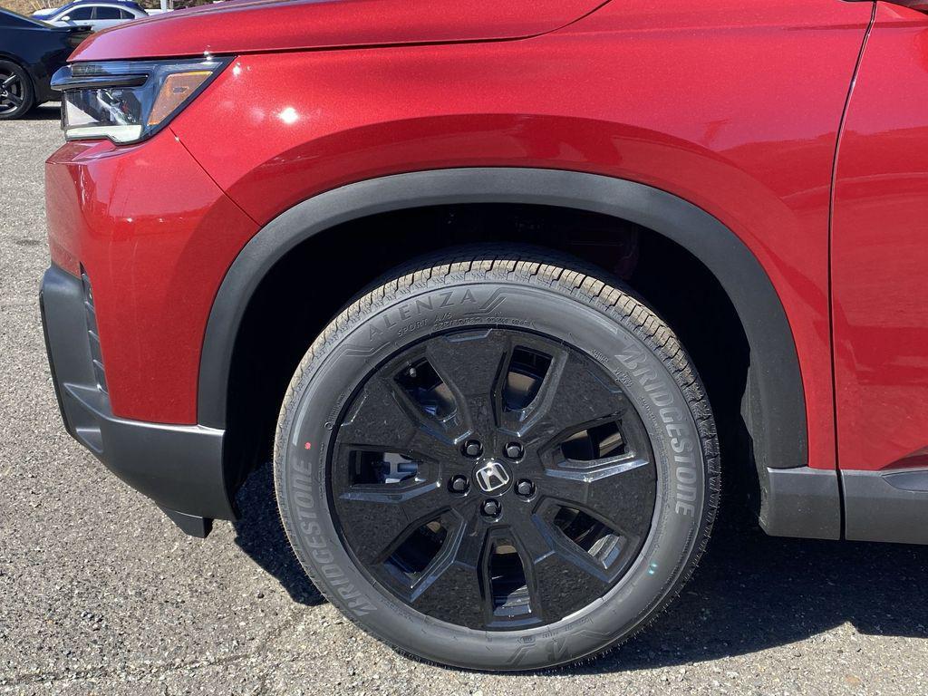 new 2026 Honda Pilot car, priced at $56,945