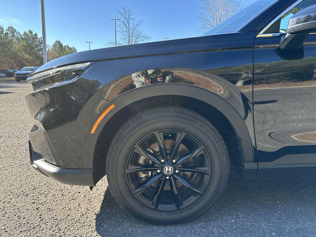 used 2025 Honda CR-V Hybrid car, priced at $34,010