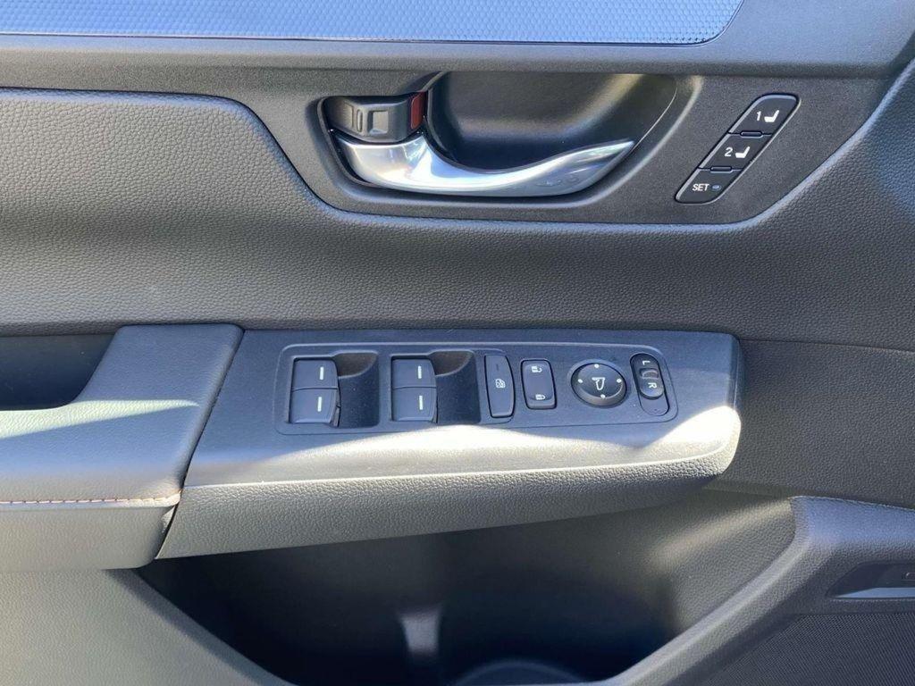 used 2025 Honda CR-V Hybrid car, priced at $36,866