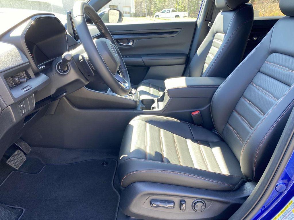 new 2025 Honda CR-V Hybrid car, priced at $38,950
