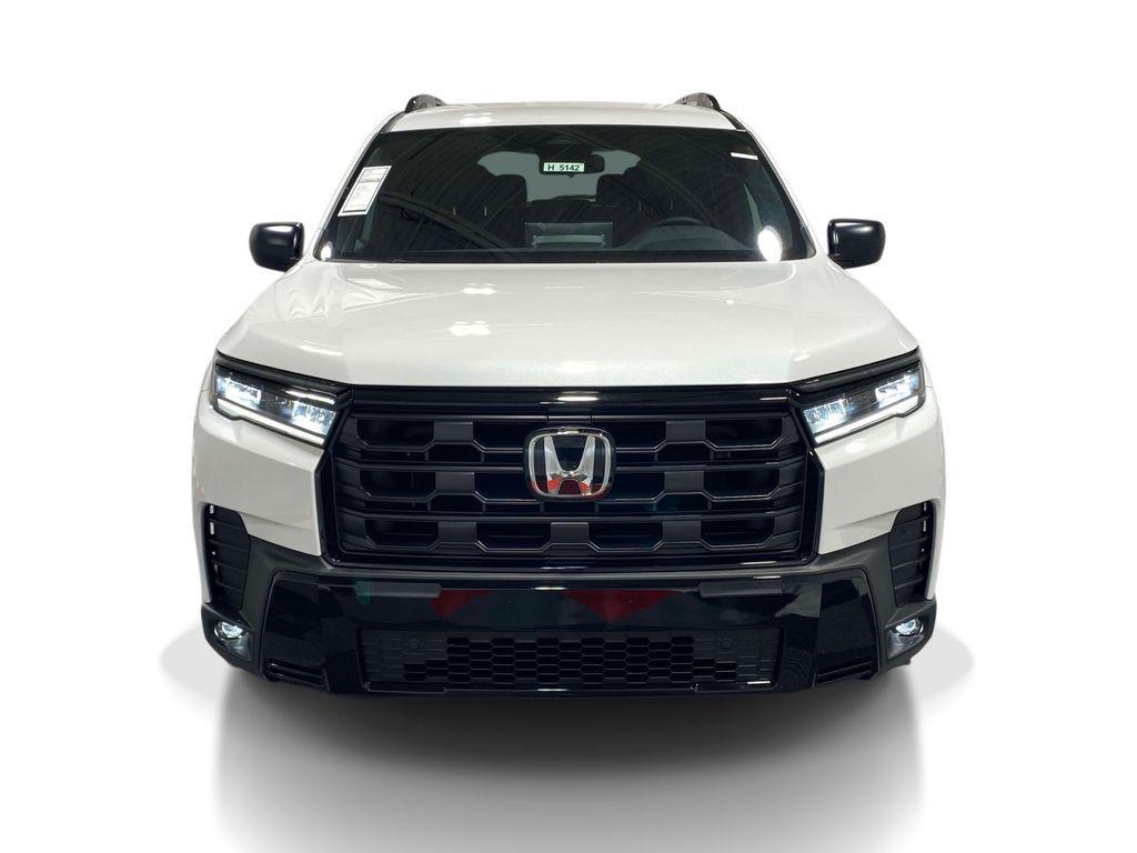 new 2026 Honda Pilot car, priced at $42,821