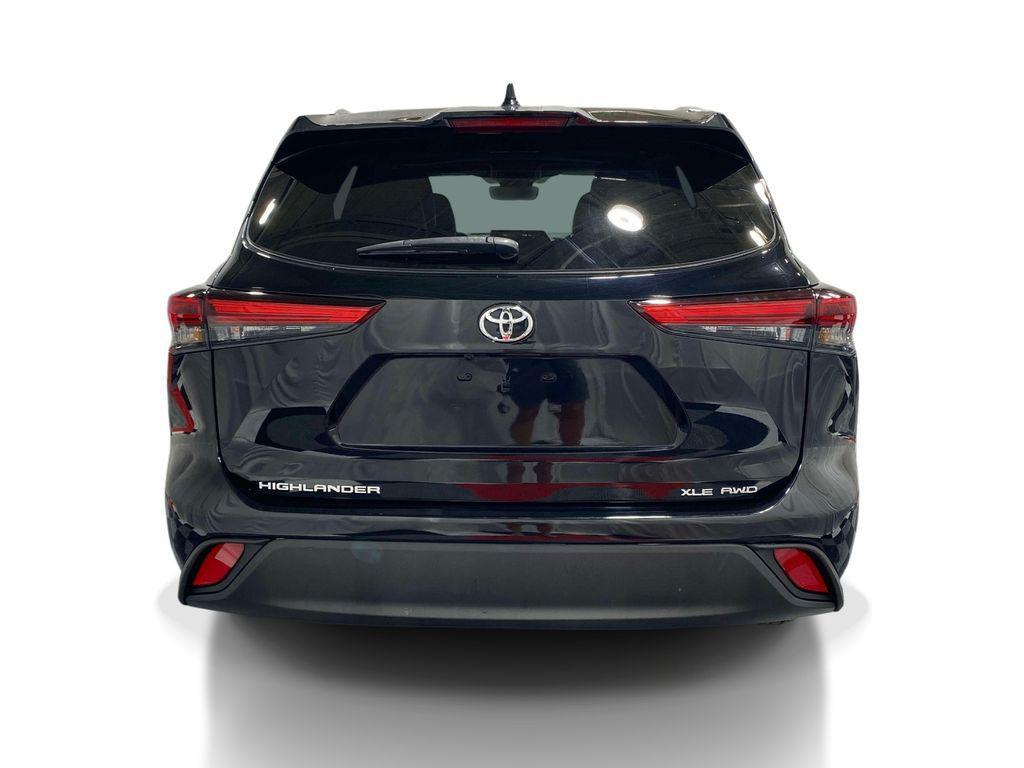 used 2022 Toyota Highlander car, priced at $36,595
