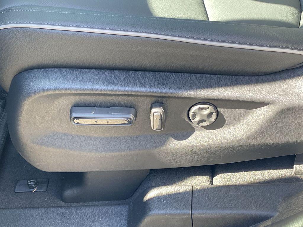 new 2026 Honda Odyssey car, priced at $48,990