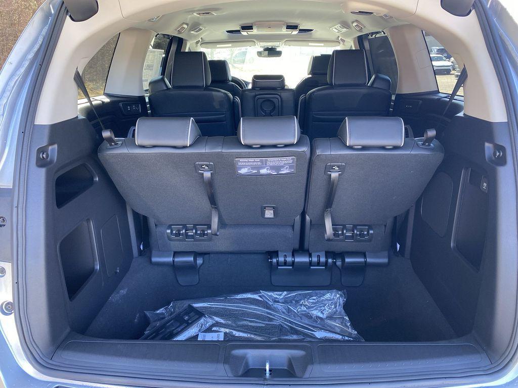 new 2026 Honda Odyssey car, priced at $48,990