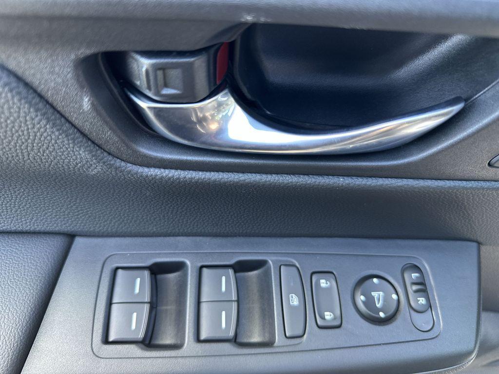 new 2025 Honda CR-V Hybrid car, priced at $37,093