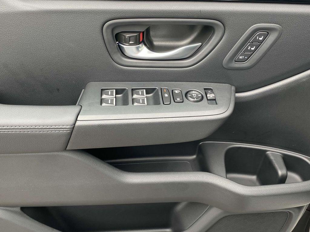 new 2025 Honda Pilot car, priced at $43,630