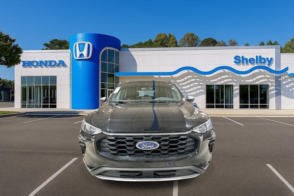 used 2025 Ford Escape car, priced at $21,981