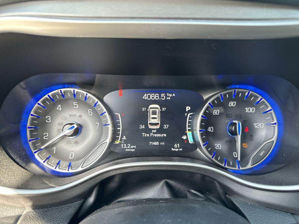 used 2023 Chrysler Pacifica car, priced at $23,877