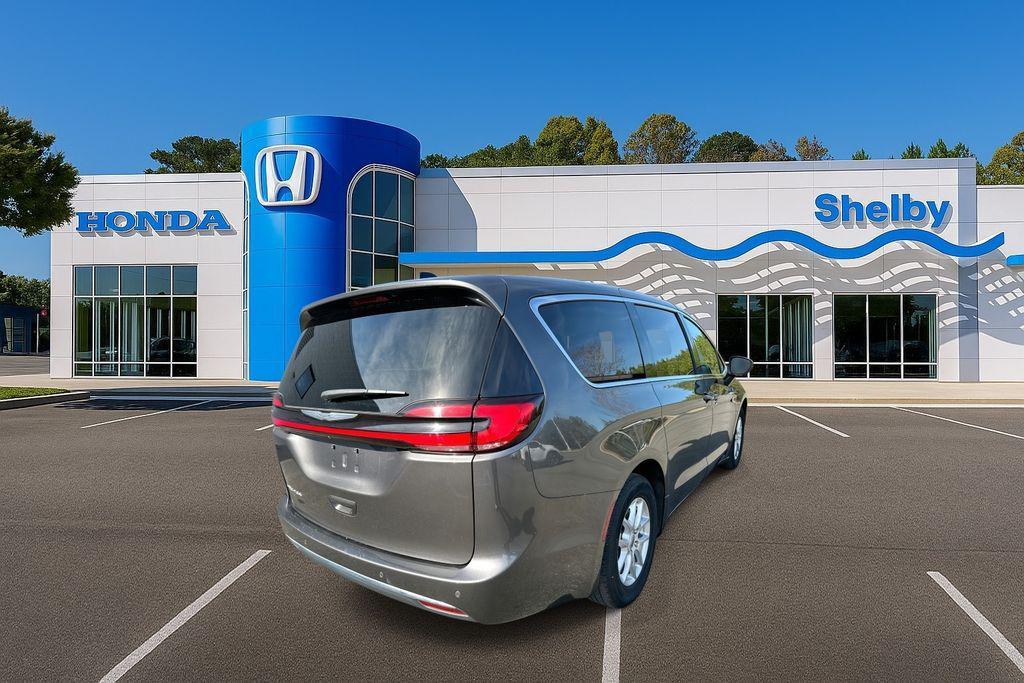 used 2023 Chrysler Pacifica car, priced at $23,877