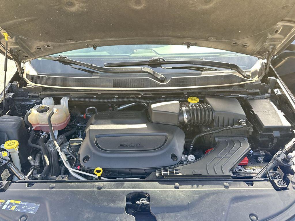 used 2023 Chrysler Pacifica car, priced at $23,877