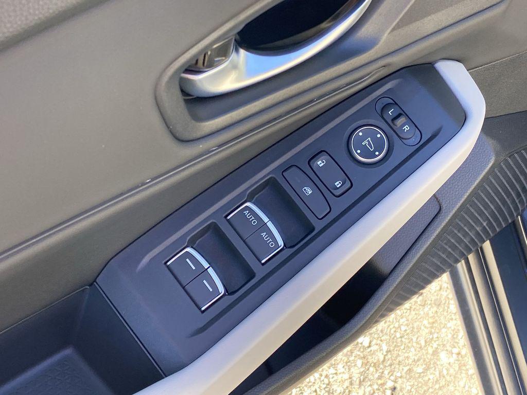 new 2025 Honda Accord car, priced at $30,759