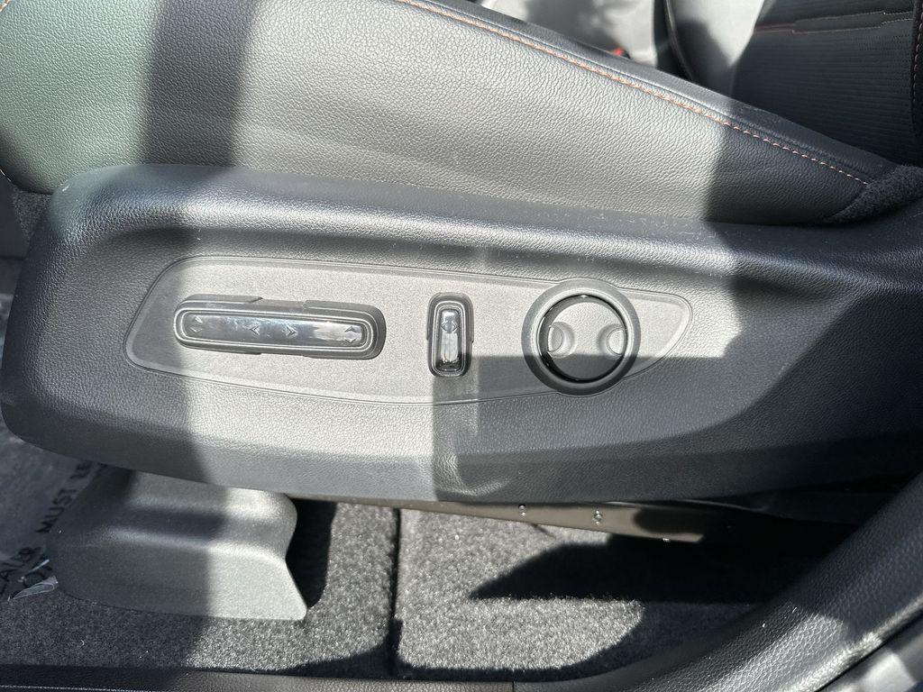 used 2025 Honda CR-V Hybrid car, priced at $33,485