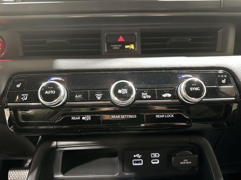 new 2025 Honda Pilot car, priced at $46,850