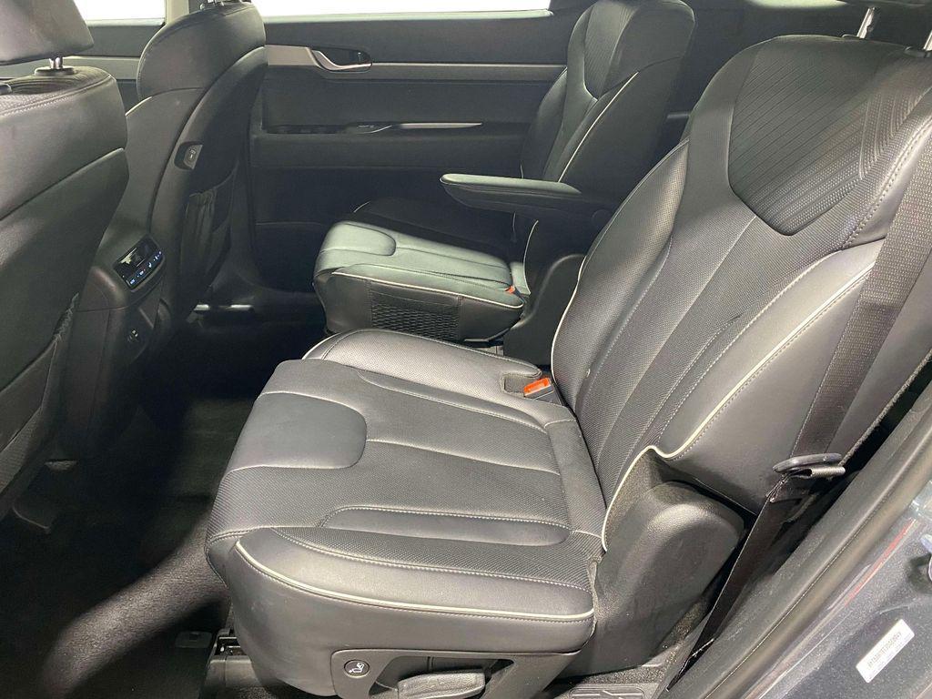 used 2025 Hyundai Palisade car, priced at $35,375