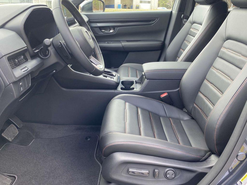 new 2025 Honda CR-V Hybrid car, priced at $37,093