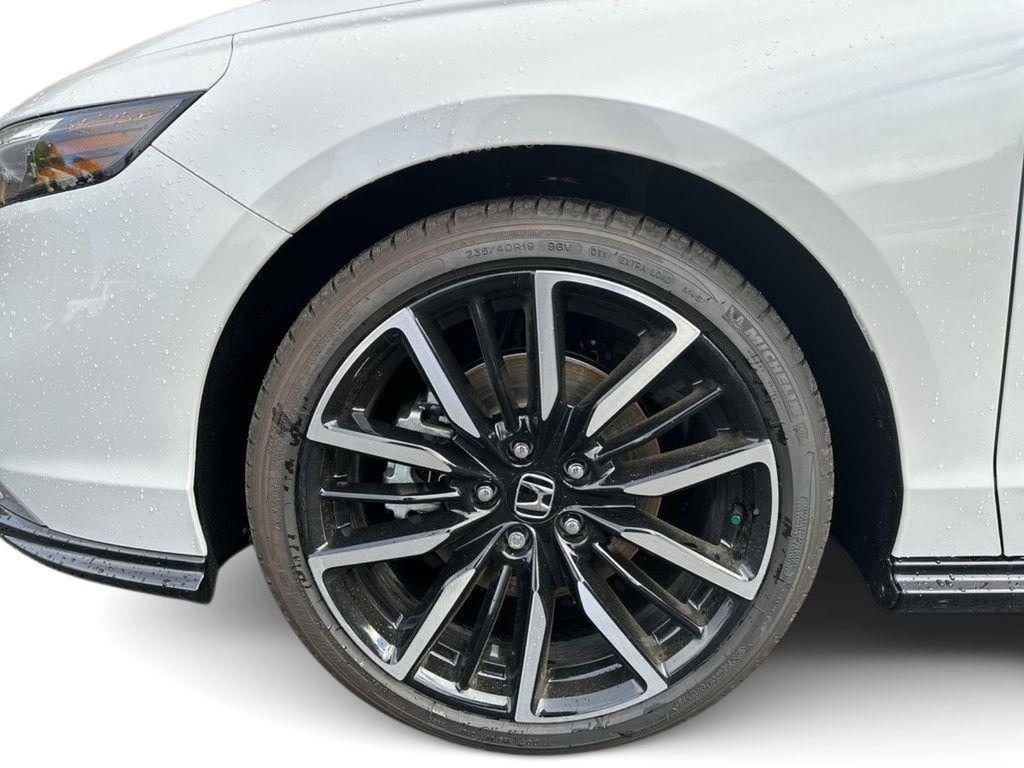 new 2025 Honda Accord Hybrid car, priced at $38,860