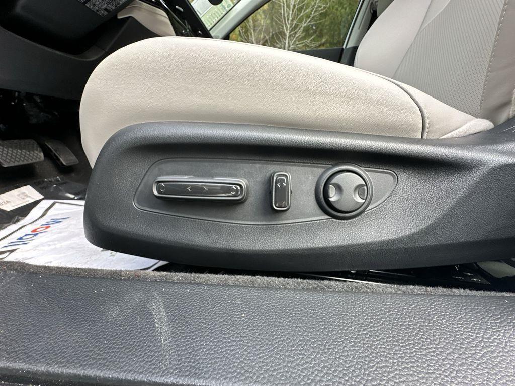 new 2025 Honda Accord Hybrid car, priced at $38,860