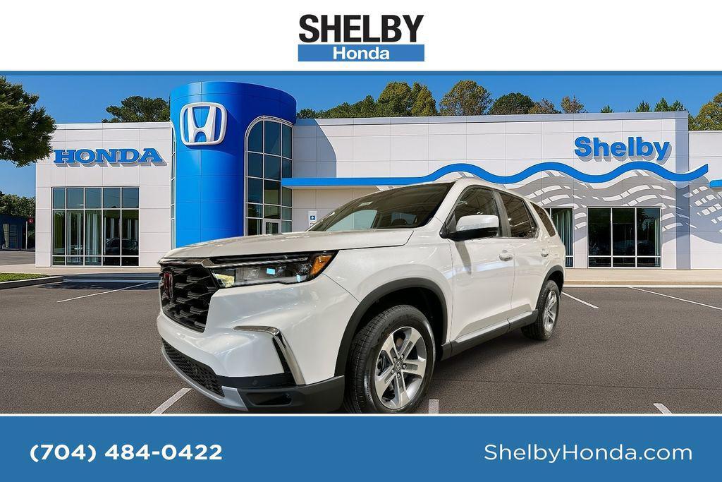 new 2025 Honda Pilot car, priced at $43,673