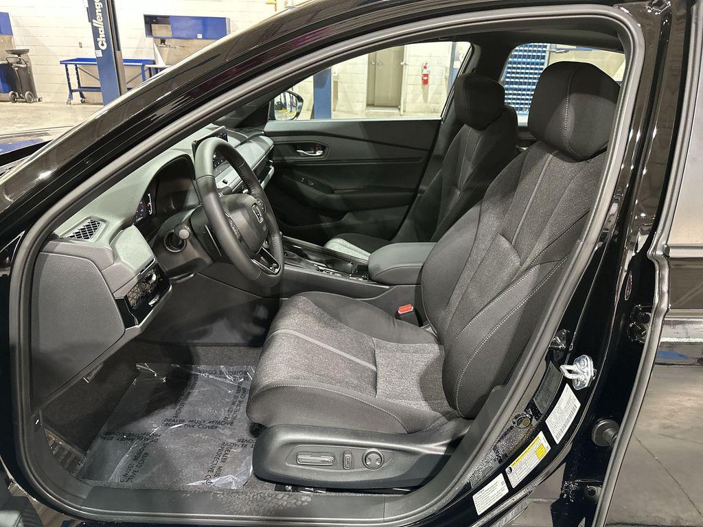 new 2025 Honda Accord Hybrid car, priced at $33,108