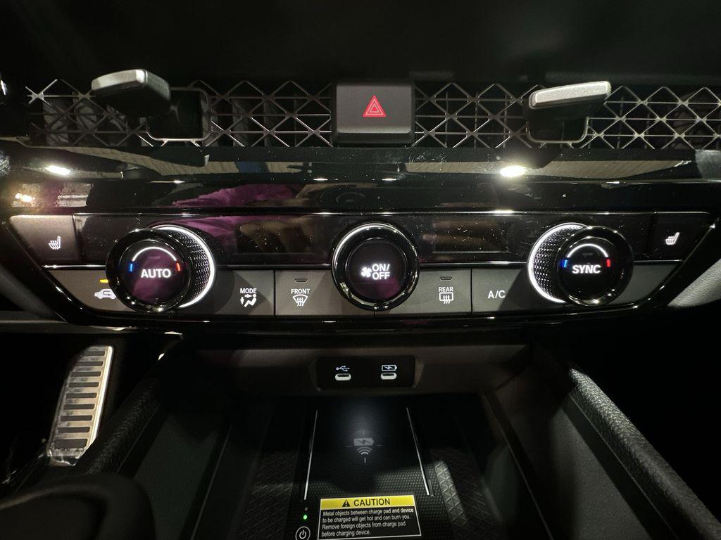 new 2025 Honda Accord Hybrid car, priced at $33,108