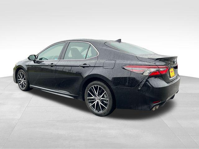 used 2024 Toyota Camry Hybrid car, priced at $28,888