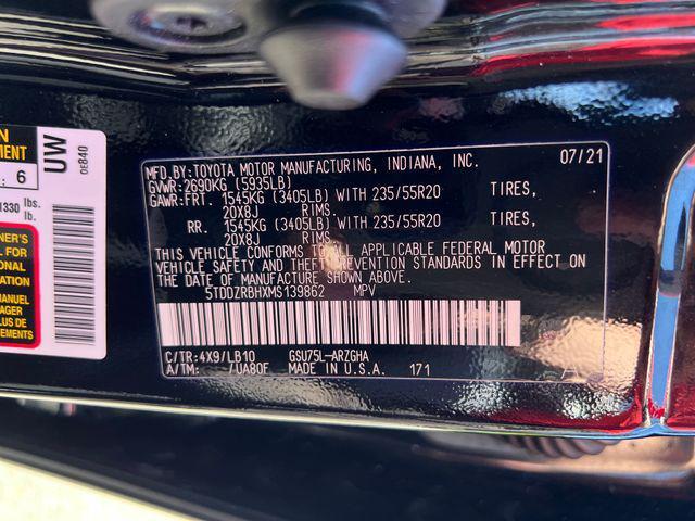 used 2021 Toyota Highlander car, priced at $32,644