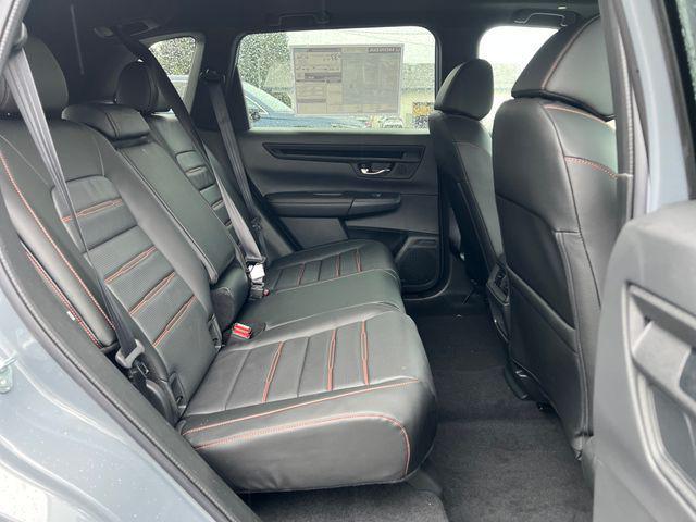 new 2026 Honda CR-V Hybrid car, priced at $39,495