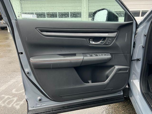 new 2026 Honda CR-V Hybrid car, priced at $39,495