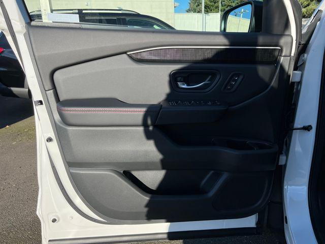 new 2025 Honda Pilot car, priced at $55,030