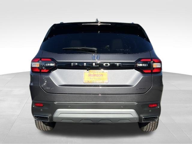 new 2025 Honda Pilot car, priced at $49,595