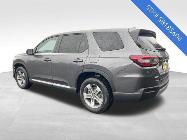 new 2025 Honda Pilot car, priced at $46,325