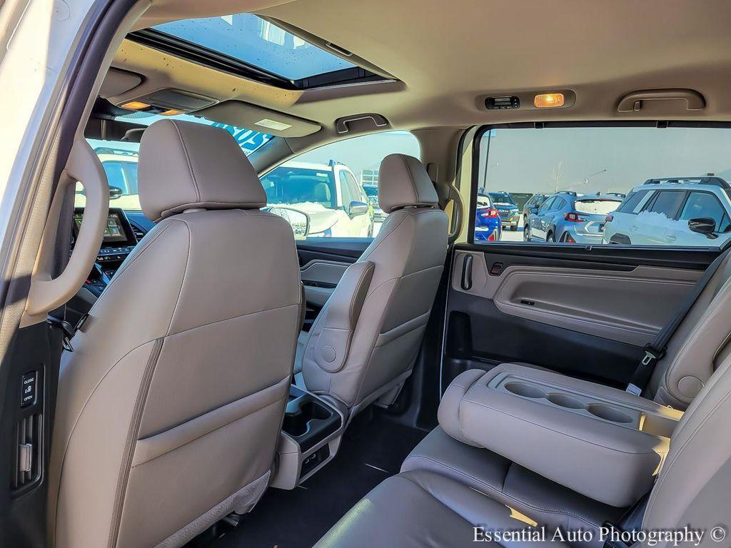 used 2024 Honda Odyssey car, priced at $28,300