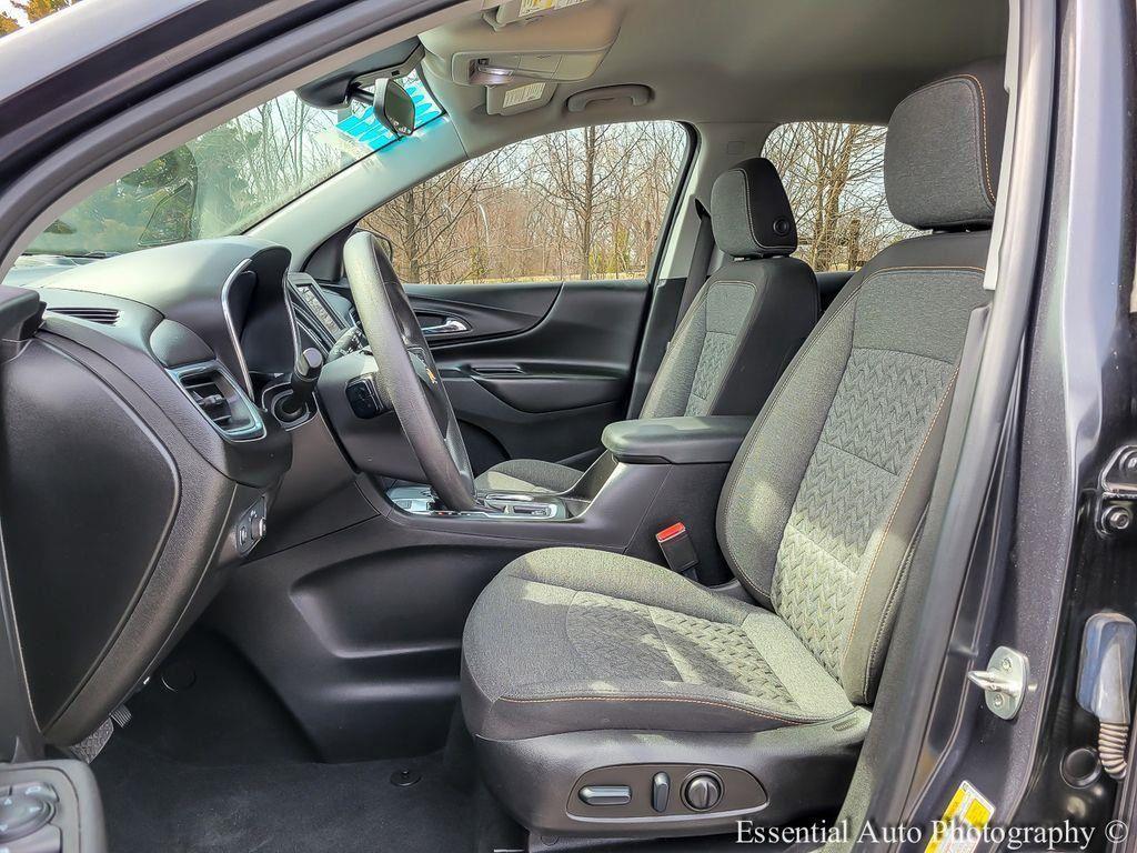 used 2022 Chevrolet Equinox car, priced at $19,300