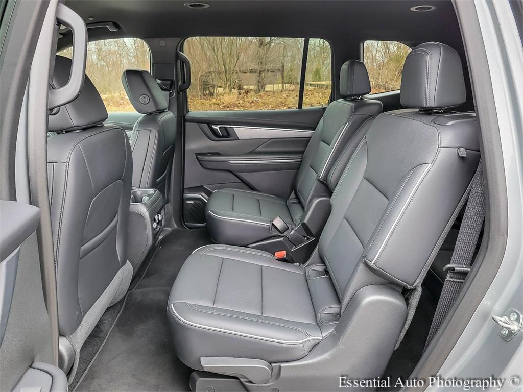 used 2025 Buick Enclave car, priced at $37,400