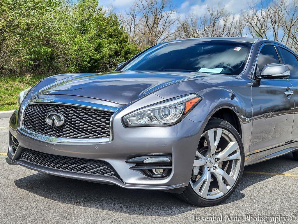 used 2015 INFINITI Q70 car, priced at $13,500
