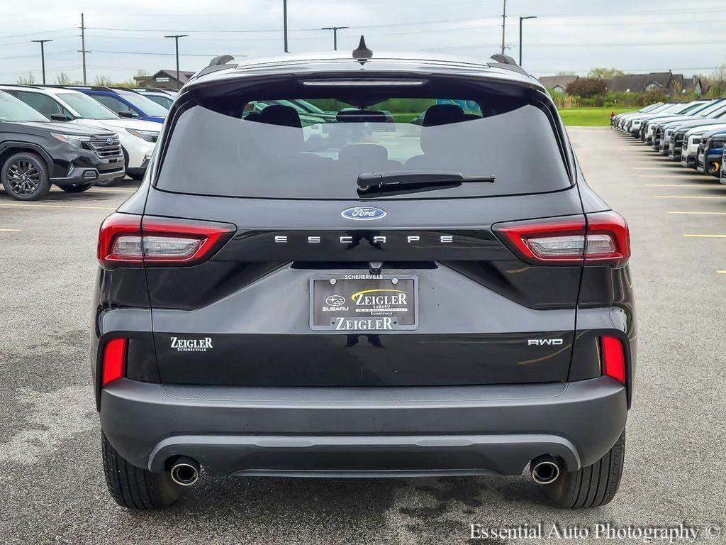 used 2025 Ford Escape car, priced at $25,700