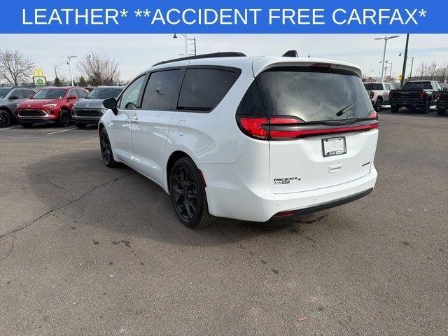 used 2025 Chrysler Pacifica car, priced at $33,100