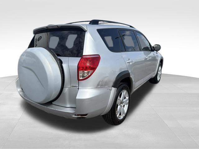 used 2007 Toyota RAV4 car, priced at $5,400