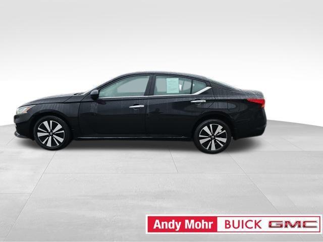 used 2022 Nissan Altima car, priced at $17,999