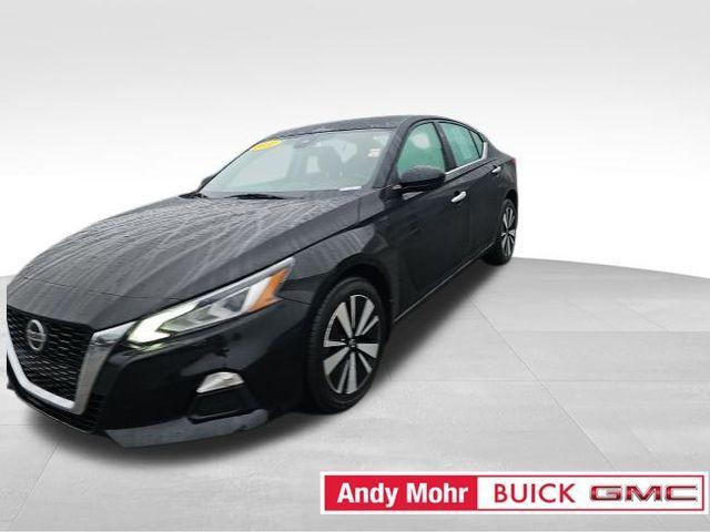 used 2022 Nissan Altima car, priced at $17,999
