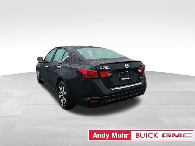 used 2022 Nissan Altima car, priced at $17,999