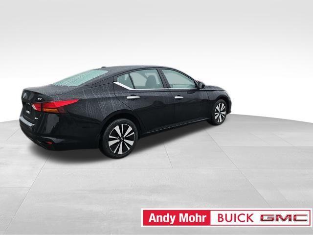 used 2022 Nissan Altima car, priced at $17,999