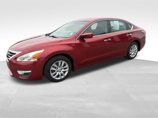 used 2015 Nissan Altima car, priced at $5,499