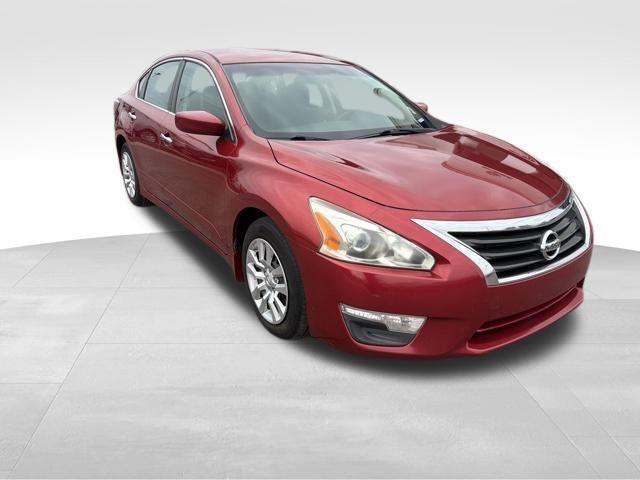 used 2015 Nissan Altima car, priced at $5,499