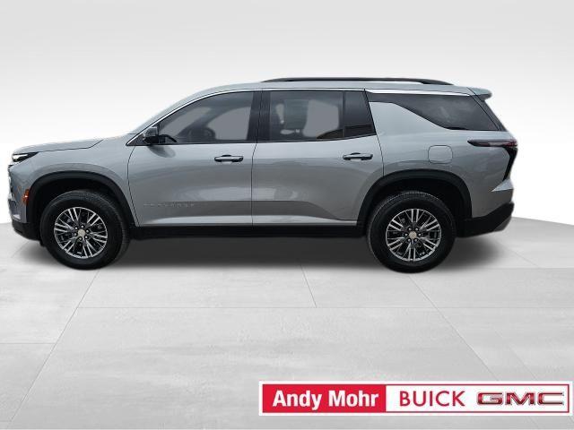 used 2024 Chevrolet Traverse car, priced at $32,899