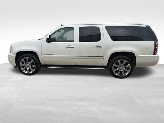 used 2009 GMC Yukon XL car, priced at $9,999